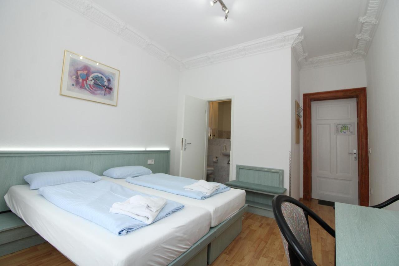 Standard Double Room,1010022961:JPEG